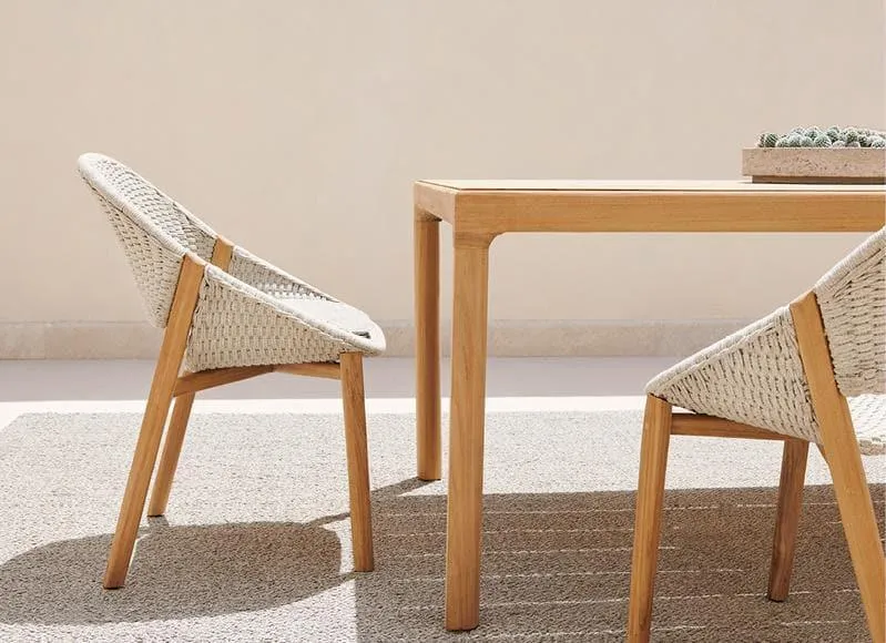 Elio Armchair